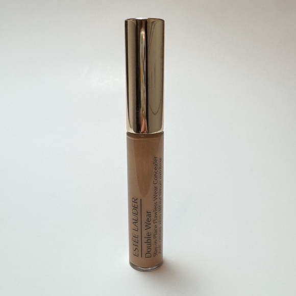 Estée Lauder Double Wear Concealer 3C Medium Cool - Picture 2 of 5